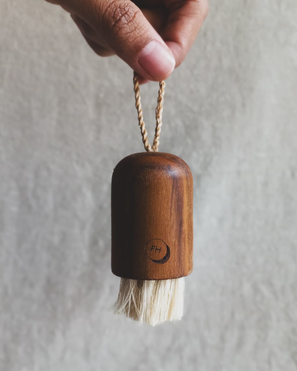 OCTOPUS BRUSH
