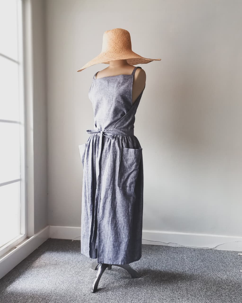 APRON MISHKA