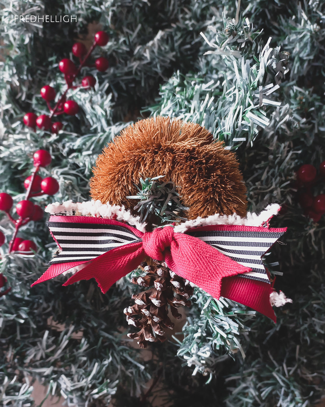 Xmas 2025 - Festive Hairy Bagel