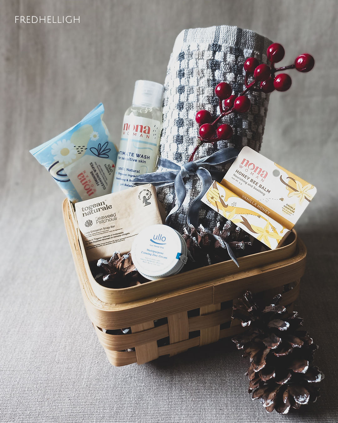 Xmas 2025 - December Bloom