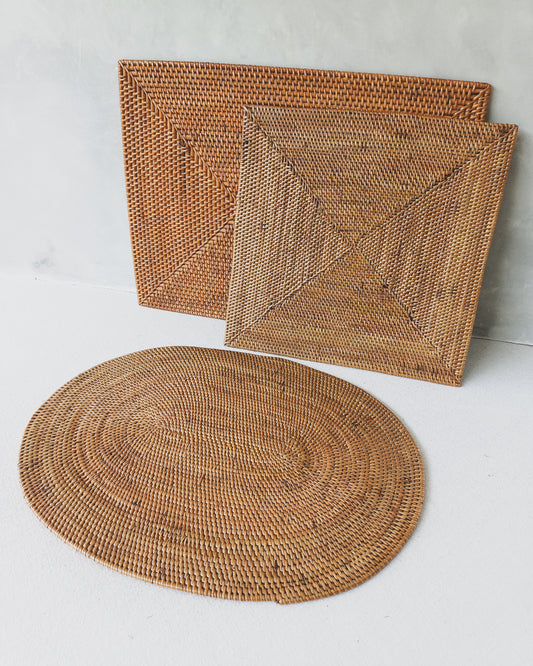 ATE WOVEN PLACEMAT
