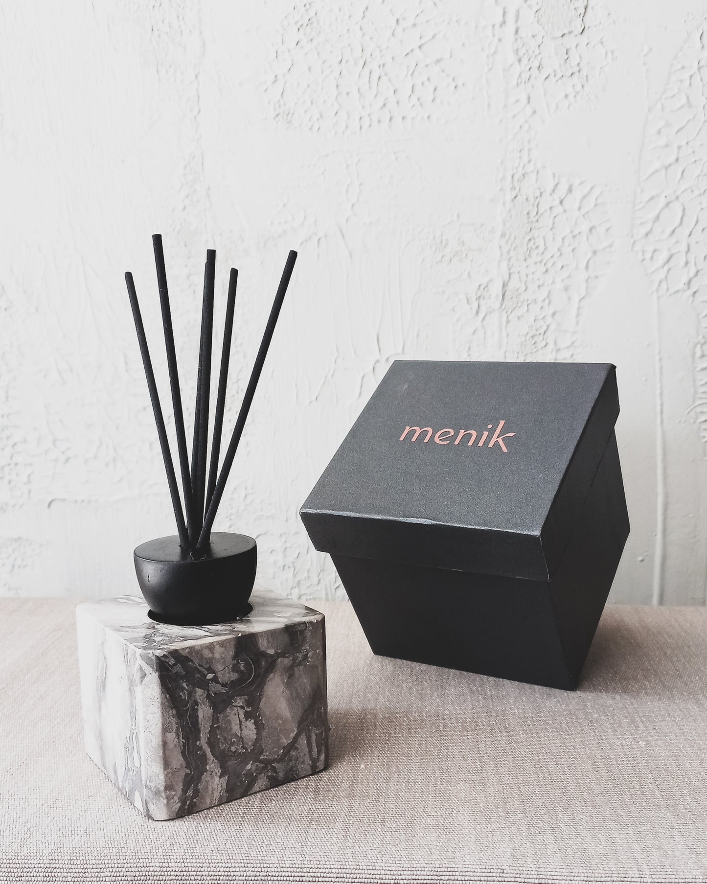 MENIK REED DIFFUSER
