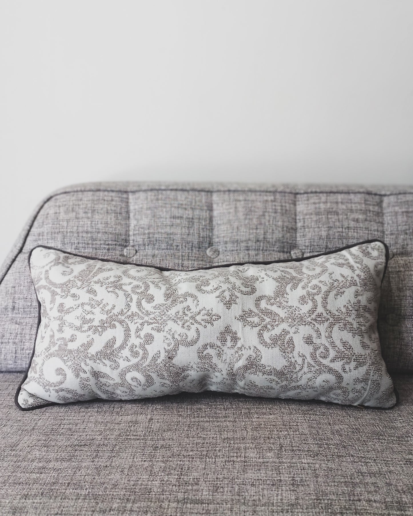 Fredhelligh Rectangular Cushion 30 x 60 Cm