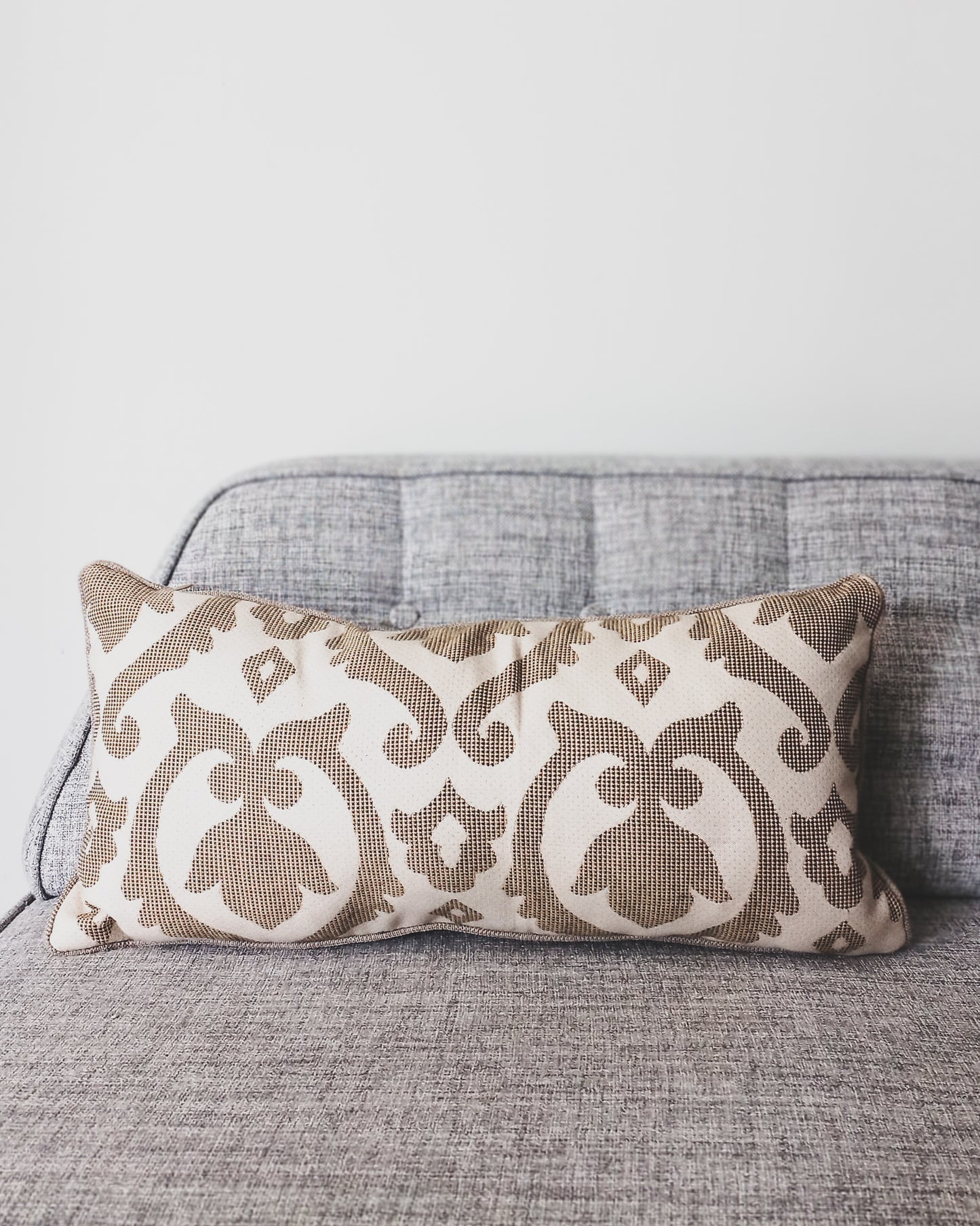 Fredhelligh Rectangular Cushion 30 x 60 Cm