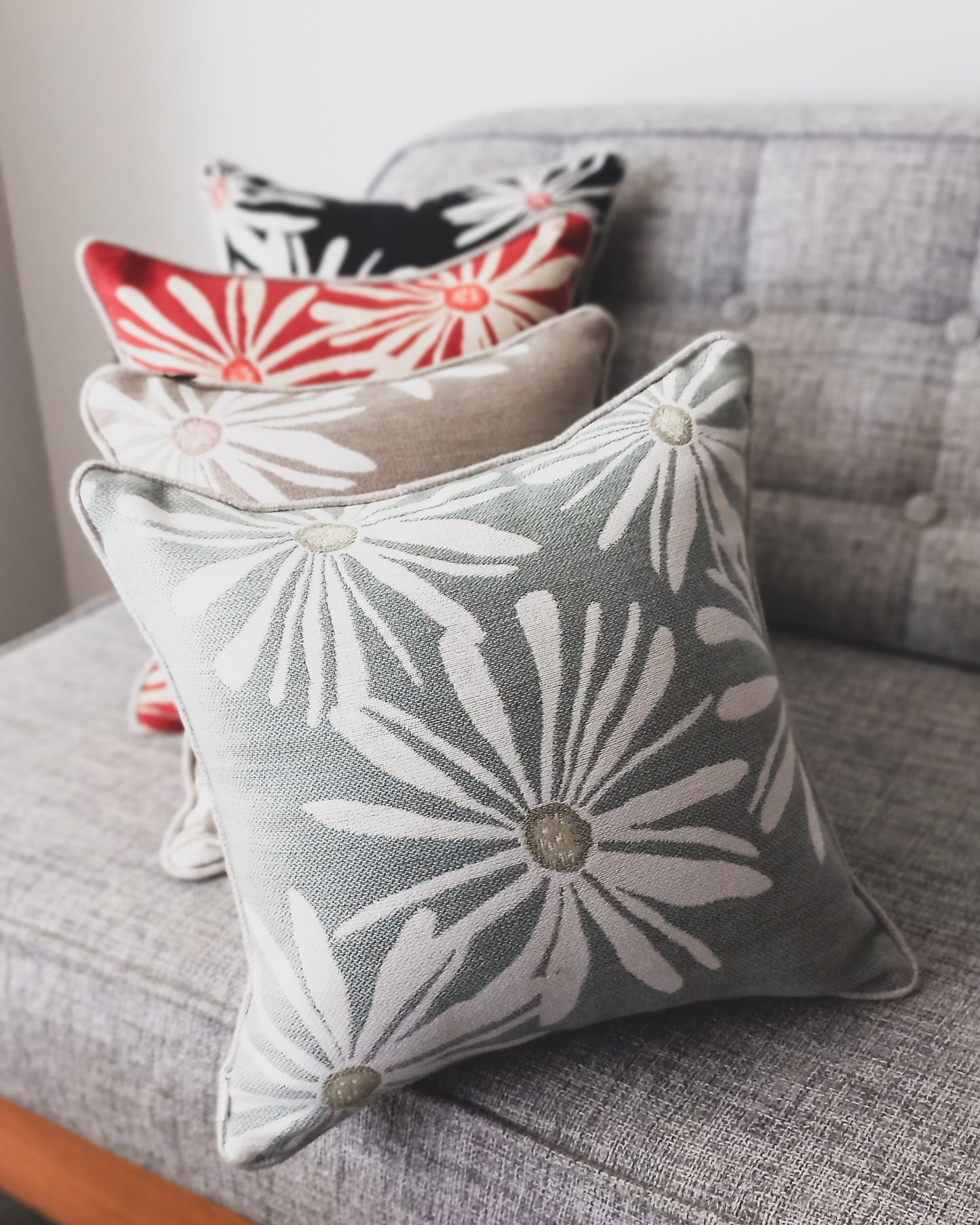 Flower Cushion 30 x 30