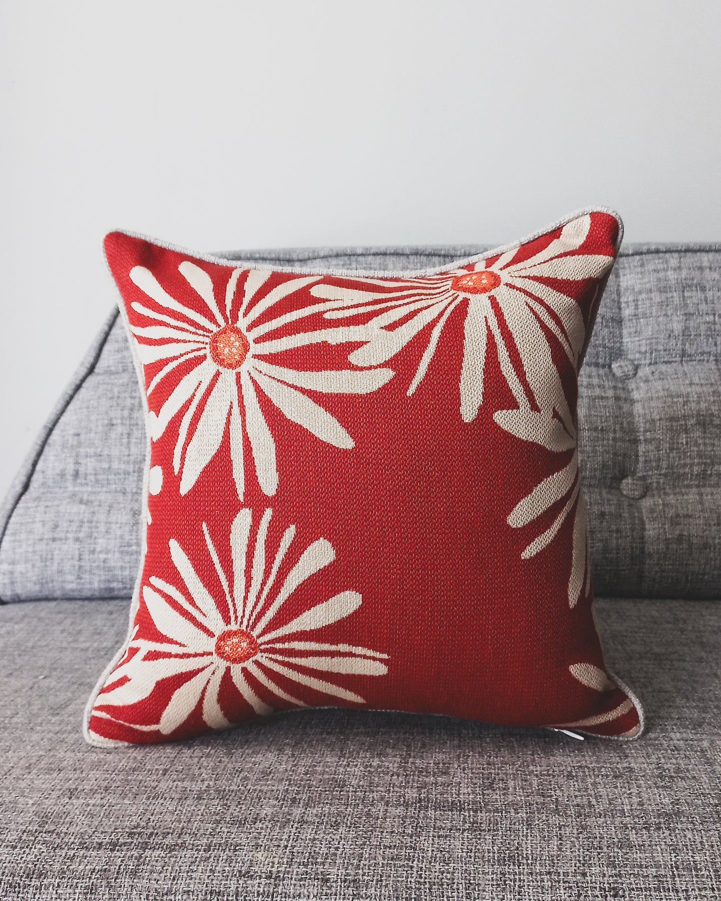 Flower Cushion 30 x 30