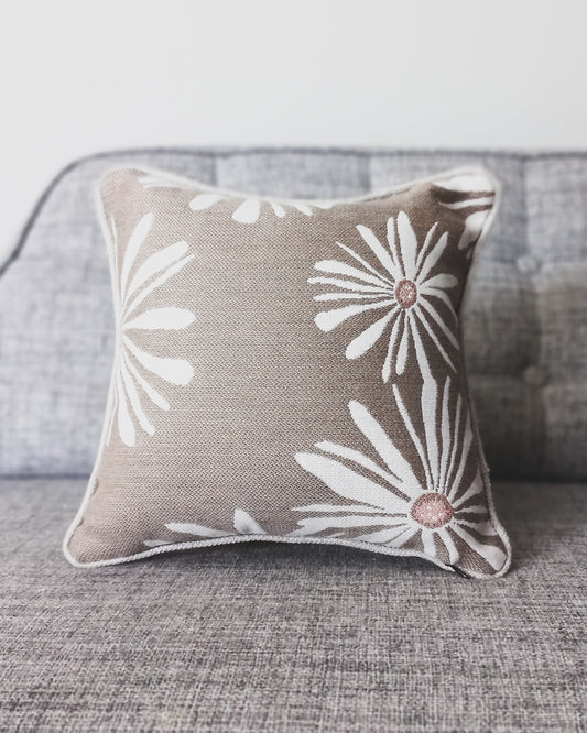Flower Cushion 30 x 30