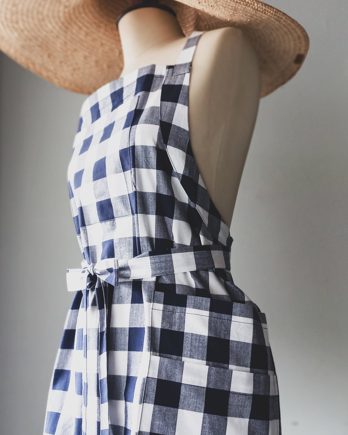 APRON - ZOEY