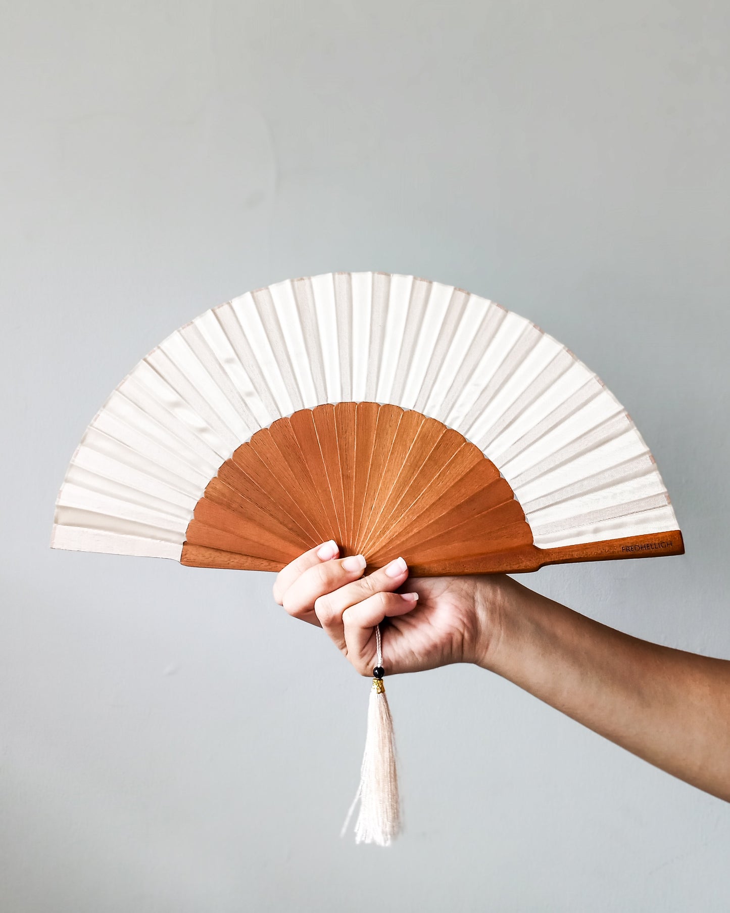FH WOODEN FOLDING HAND FAN