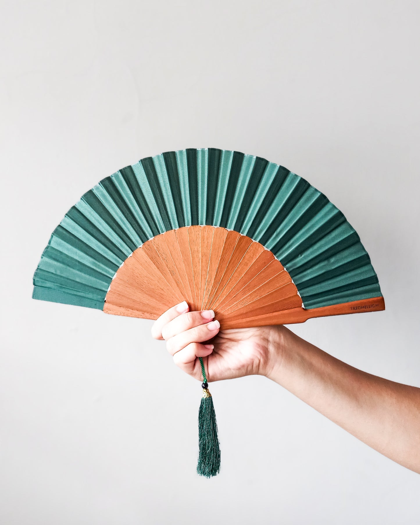 FH WOODEN FOLDING HAND FAN