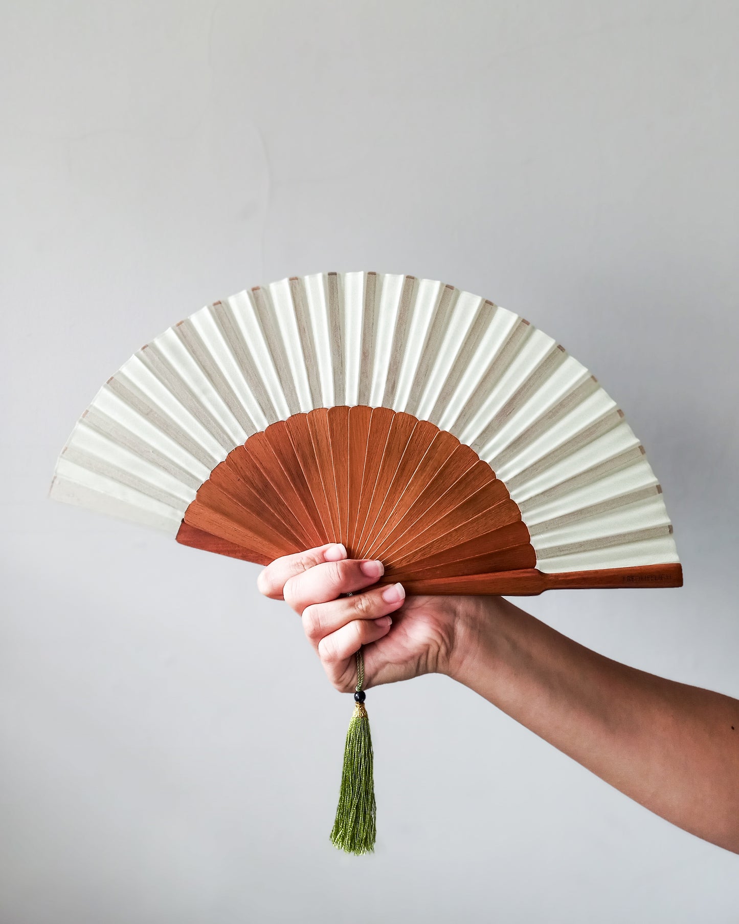 FH WOODEN FOLDING HAND FAN