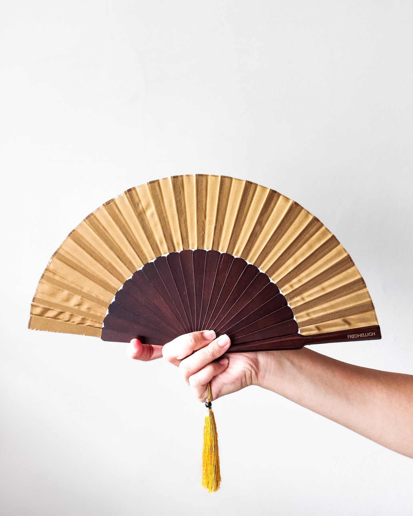 FH WOODEN FOLDING HAND FAN