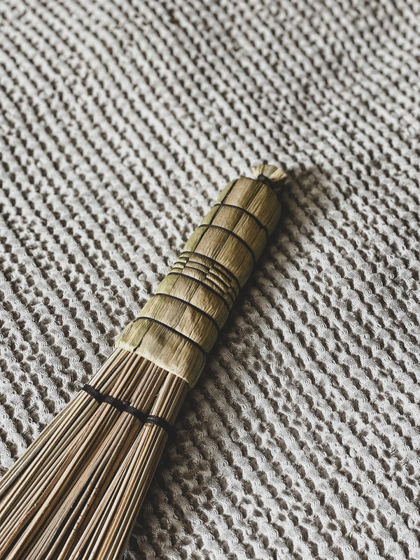 Tebah - Mattress Broom
