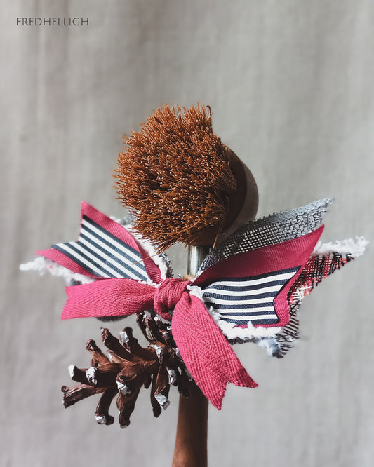 Xmas 2025 - Festive Microphone Brush