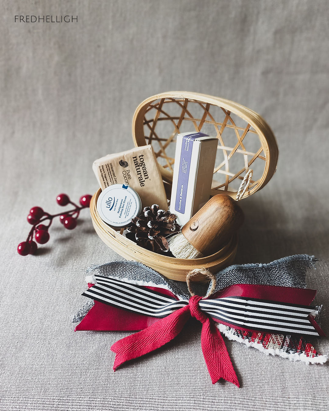 Xmas 2025 - Pine Drop