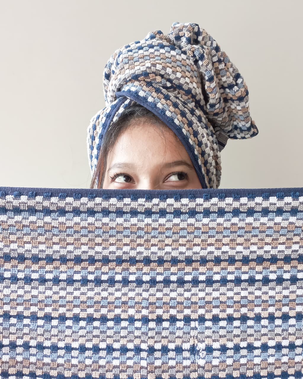 NORMN NILLY TOWEL