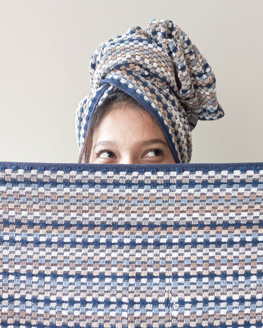 NORMN NILLY TOWEL