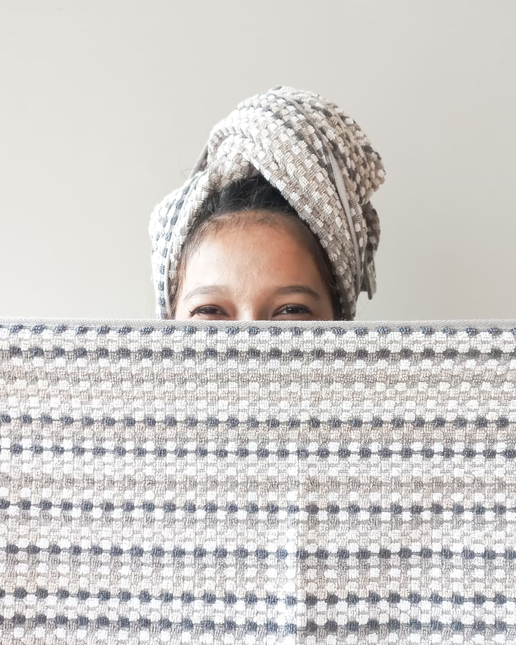 NORMN NILLY TOWEL