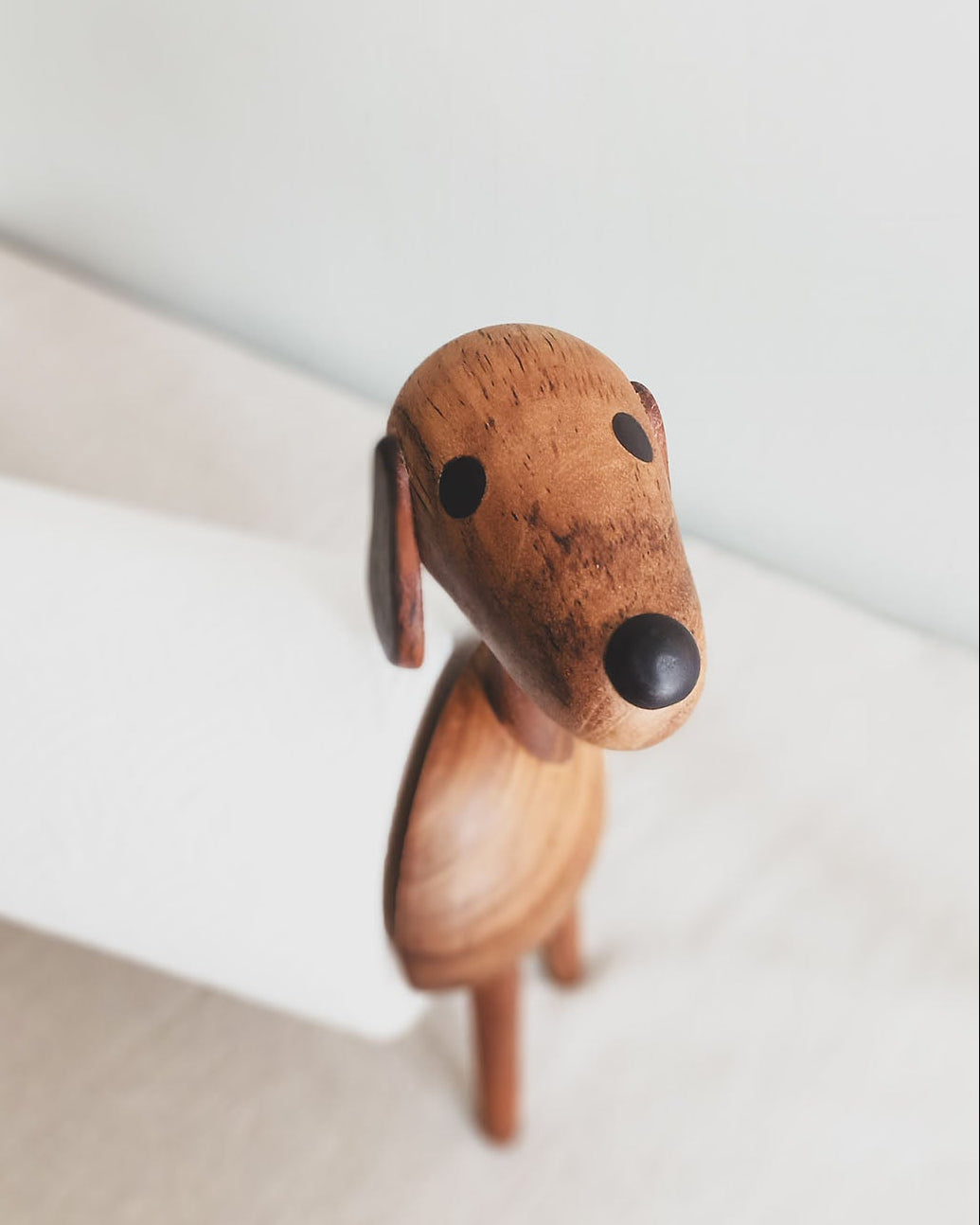 Oscar Wooden Paper Towel Holder