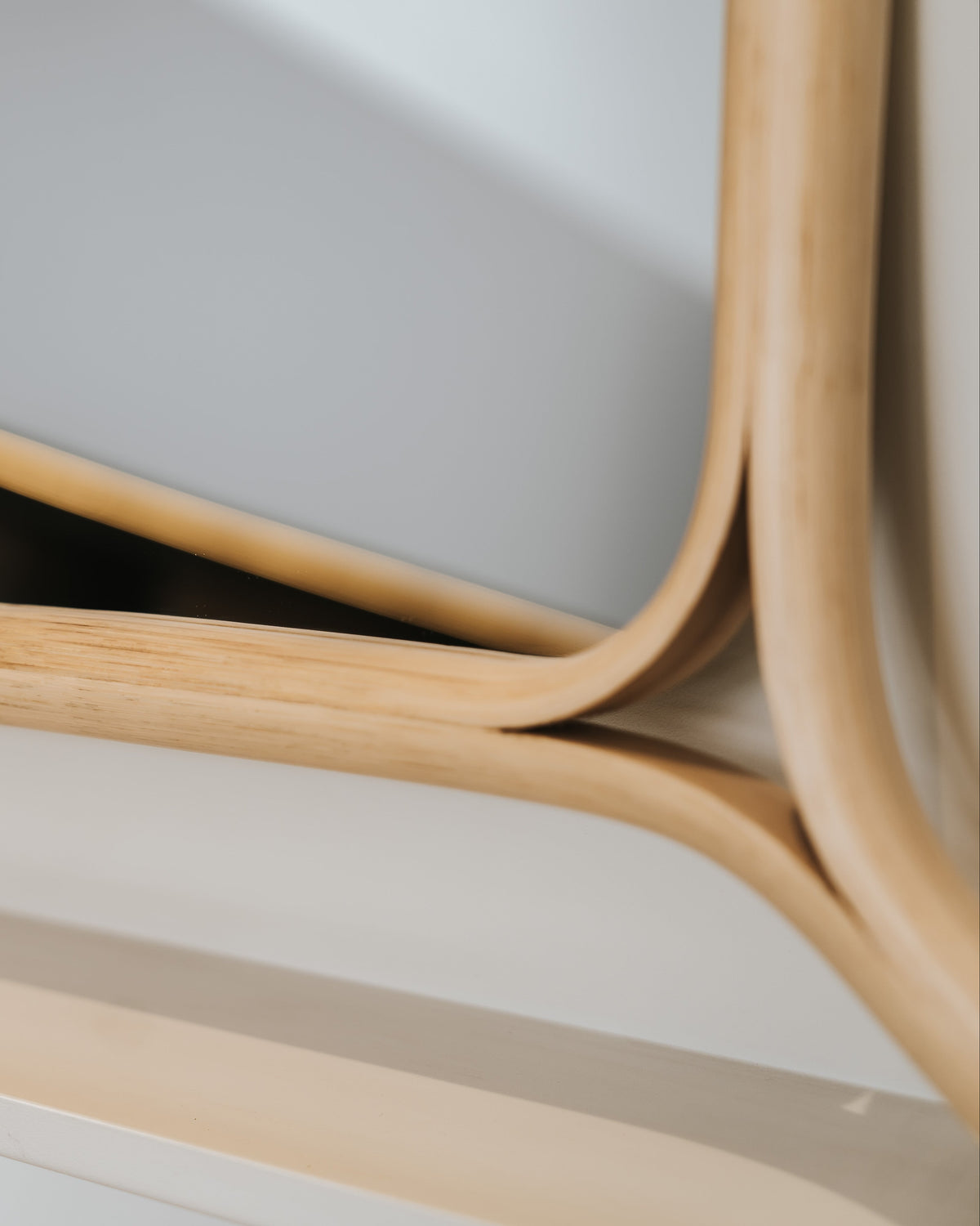 Cane & Co - Isun Mirror