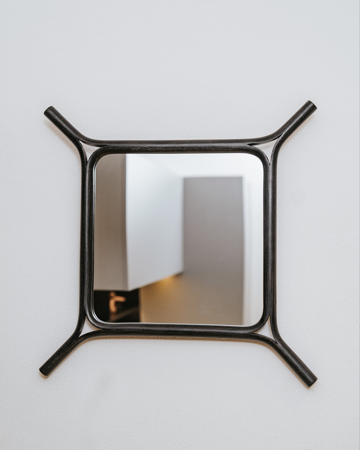 Cane & Co - Isun Mirror